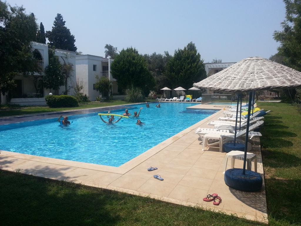 Muskebi Apart Otel Ortakent Exterior foto