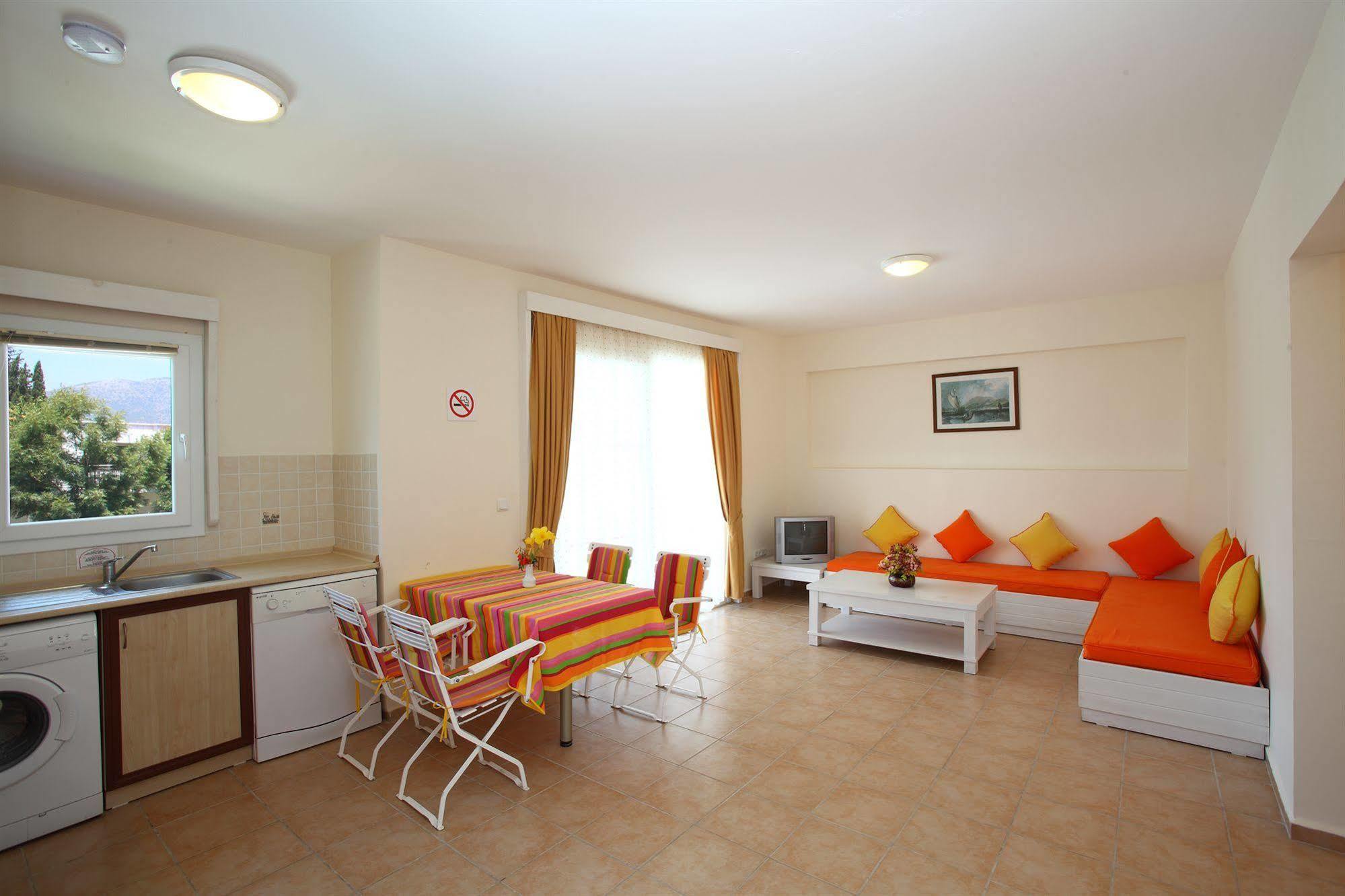 Muskebi Apart Otel Ortakent Exterior foto