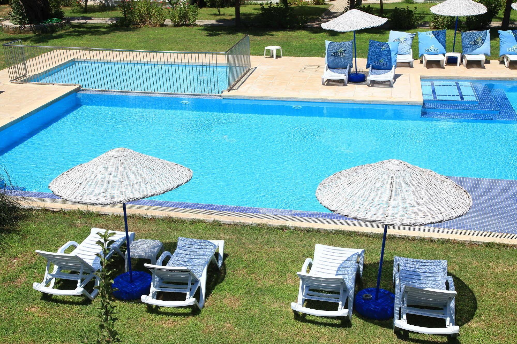 Muskebi Apart Otel Ortakent Exterior foto